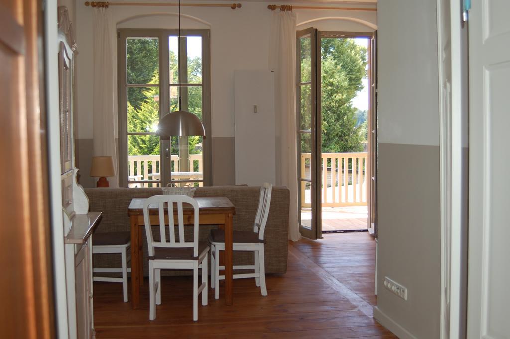 Schloss-Und Seeblick Apartment Rheinsberg Exterior photo