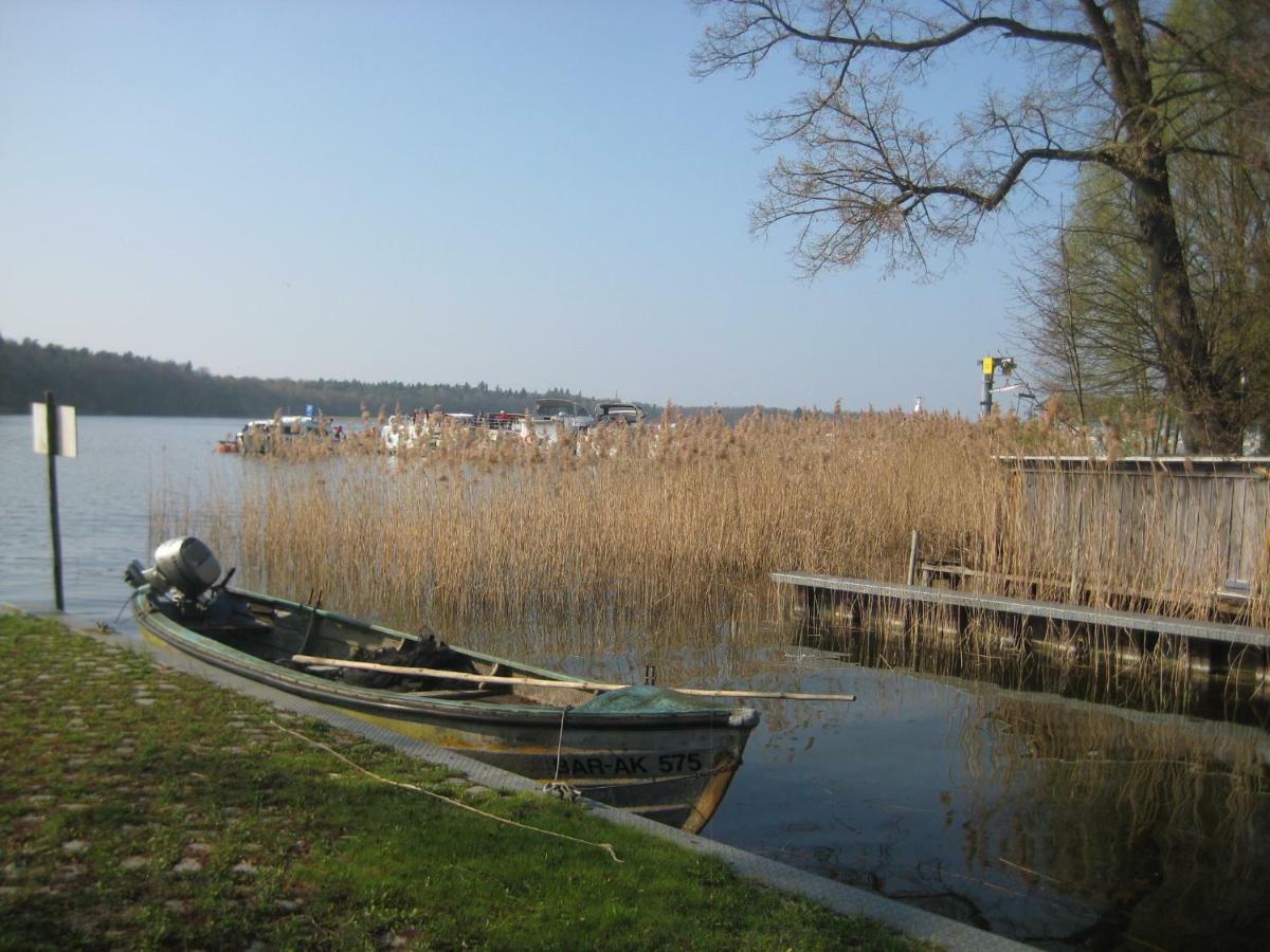 Schloss-Und Seeblick Apartment Rheinsberg Exterior photo